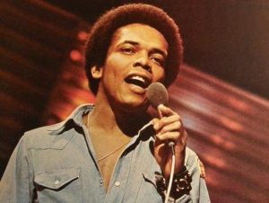 Johnny Nash, cantor de 'I can see clearly now', morre aos 80 anos; O Globo