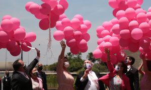 Campanha Outubro Rosa incentiva detecção precoce do câncer de mama