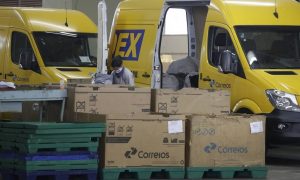 Correios podem gerar um rombo anual de R$ 20 bilhões, diz AGU; O Globo