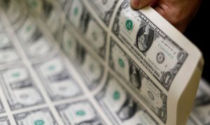 Dólar cai para abaixo de R$ 5,40 com expectativa de vitória de Biden