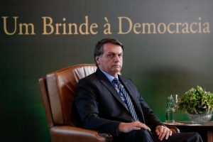 Presidente e ministros falam sobre avanços do Brasil em evento do Grupo Voto. Em São Paulo, comitiva presidencial elenca ações contra a pandemia