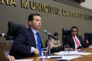 Porto Alegre: Prefeito depõe na Comissão Processante