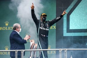 Lewis Hamilton vence na Turquia e se torna heptacampeão mundial. Inglês escreve mais um capítulo da história da modalidade