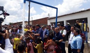 Bolsonaro inaugura etapa do Canal do Sertão em Alagoas. Obra levará água do São Francisco para 42 municípios do estado