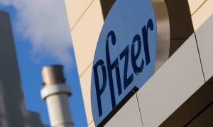 Dados iniciais da Pfizer mostram que a vacina desenvolvida pela empresa é mais de 90% eficaz; por Katie Thomas, David Gelles and Carl Zimmer/The New York Times