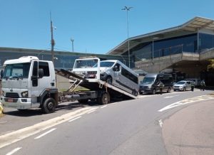 RS: Daer fiscaliza transporte clandestino de passageiros no aeroporto Salgado Filho