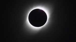 Eclipse solar total: saiba onde e quando poderá ser visto o fenômeno de 14 de dezembro no Brasil; BBC