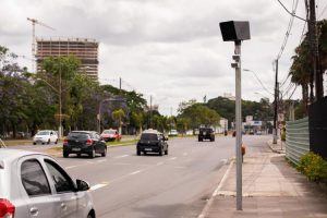 Porto Alegre: Novos controladores eletrônicos de trânsito entram em operação na semana que vem