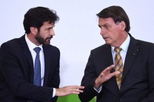 Bolsonaro usará vaga aberta no Turismo para costurar apoio a Lira na Câmara; Correio Braziliense