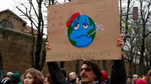 Franceses pressionam governo por aceleração nas medidas contra mudanças climáticas; RFI