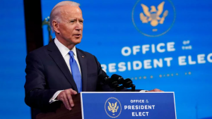 Discurso contundente de Biden contra abusos de Trump pode influenciar mudança de postura em republicanos; RFI