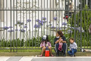 Argentina aprova imposto sobre grandes fortunas para financiar a luta contra o coronavírus; El País