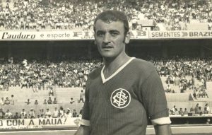 Morre Carbone, ex-volante do Inter e treinador