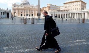 Vaticano planeja campanha de vacinação rápida contra a covid-19