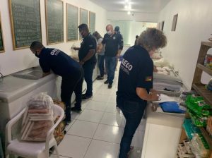 MP apreende 3,8 toneladas de mercadorias vencidas em Capão da Canoa; Jornal do Comércio