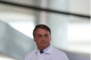 Juristas já veem motivos para abertura de impeachment de Bolsonaro; O Estado de São Paulo