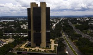 Bancos Inter, Itaú e Caixa lideram ranking de reclamações ao BC