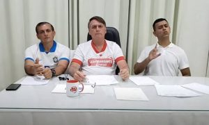 Em meio a aumento da Covid-19, Bolsonaro diz que medidas de isolamento podem levar ao 'caos'; O Globo