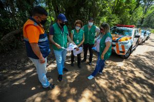 Porto Alegre: Secretaria de Habitação e Defesa Civil visitam áreas de risco da Rua da Represa