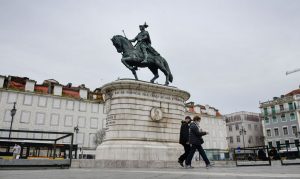 Itamaraty anuncia terceiro voo para trazer brasileiros de Portugal