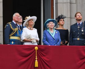 Rainha Elizabeth II ordena revisão da política de diversidade da Casa Real Britânica; El Pais