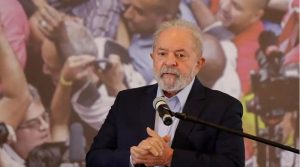Em entrevista ao Le Monde, Lula diz que Bolsonaro é genocida; RFI