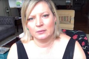 Joice pede desculpas por acusar Lula de estar bêbado com vídeo fake: “Recebi de uma grande publicitária”; Fórum