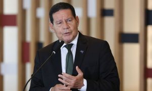 Mourão diz que governo falhou ao não fazer campanha pelo uso de máscara e contra aglomeração; Folha de Pernambuco