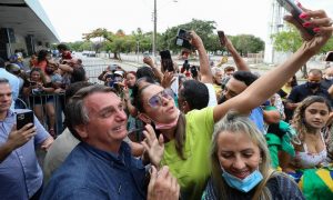 Bolsonaro estimula auxiliares a se lançarem candidatos em 2022; O Globo