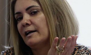 Ex-mulher de Bolsonaro é contratada para assessorar deputada federal do DF; O Globo