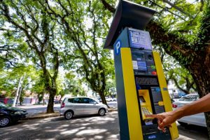 Porto Alegre: Novos valores da Área Azul entram em vigor na próxima segunda-feira