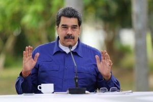 Maduro submete ONGs da Venezuela ao controle do órgão de combate ao terrorismo; El País