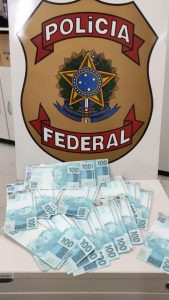 RS: Polícia Federal apreende 5 mil reais em cédulas falsas em Santa Maria