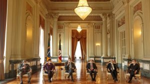 Governadores do Rio Grande do Sul se reúnem nos 100 anos do Palácio Piratini