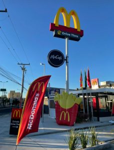 McDonald’s abre primeiro restaurante em Alvorada.  Unidade gera cerca de 60 empregos para jovens da região