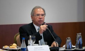 Paulo Guedes diz que está confiante na aprovação da reforma tributária. Ministro disse que mantém boas conversas com a Câmara e o Senado