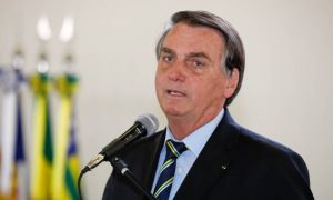 Após Bolsonaro ter vídeos retirados do ar, governo prepara decreto que proíbe redes sociais de apagarem publicações; O Globo