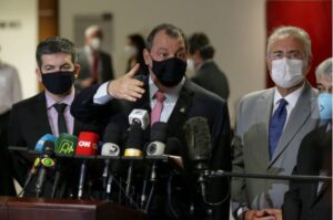 Presidente da CPI da Covid vê gravidade em caso Covaxin, cita Bolsonaro e aciona PF; Folha de São Paulo