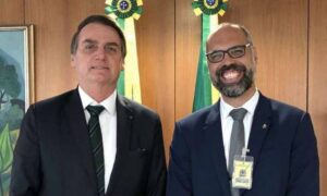 Blogueiro bolsonarista alvo da Polícia Federal tinha trânsito livre no Planalto; O Globo