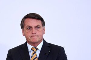 ‘Deixa ele falar!’, diz Bolsonaro ao cobrar convocação de Barros à CPI da Covid; O Estado de São Paulo