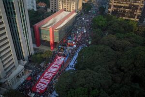 Manifestantes pedem impeachment de Bolsonaro em todas as capitais; O Estado de São Paulo