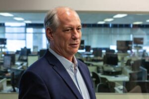 Ciro prevê derretimento de Bolsonaro e diz que 'qualquer um' vai derrotá-lo; O Estado de São Paulo