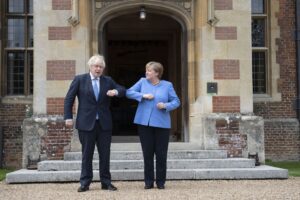 Merkel deixa o Brexit para trás para oferecer ao Reino Unido um “novo capítulo” em sua relação bilateral; El País
