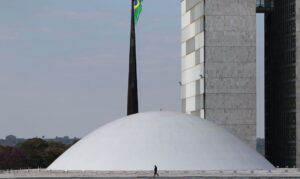 Relatório da LDO 2022 não é votado; parlamentares pedem mais tempo