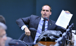 Eduardo Bolsonaro diz que pedirá abertura de CPI das urnas eletrônicas: ‘Quem se contrapor nega realidade’; da Jovem Pan