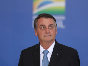 Apesar de 'abandono', Bolsonaro defende André Mendonça e diz esperar aprovação no Senado; O Estado de São Paulo