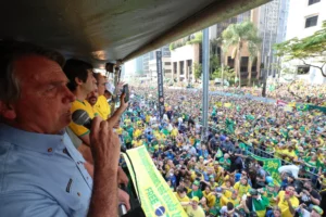 ‘Há o risco de surgir um candidato mais extremista que Bolsonaro’, diz a pesquisadora Michele Prado; por Alisson Mattos/Carta Capital