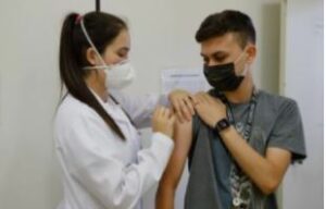 Porto Alegre: Saúde mantém vacinação contra a Covid-19 durante todo o feriadão