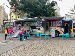 Porto Alegre: Hospital Moinhos de Vento oferece exames gratuitos para diagnóstico de sífilis, HIV e hepatite na Usina do Gasômetro