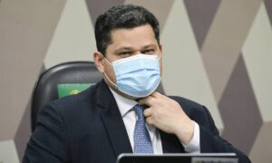 Senado encerra investigação interna sobre suspeita de 'rachadinha' no gabinete de Alcolumbre; O Globo